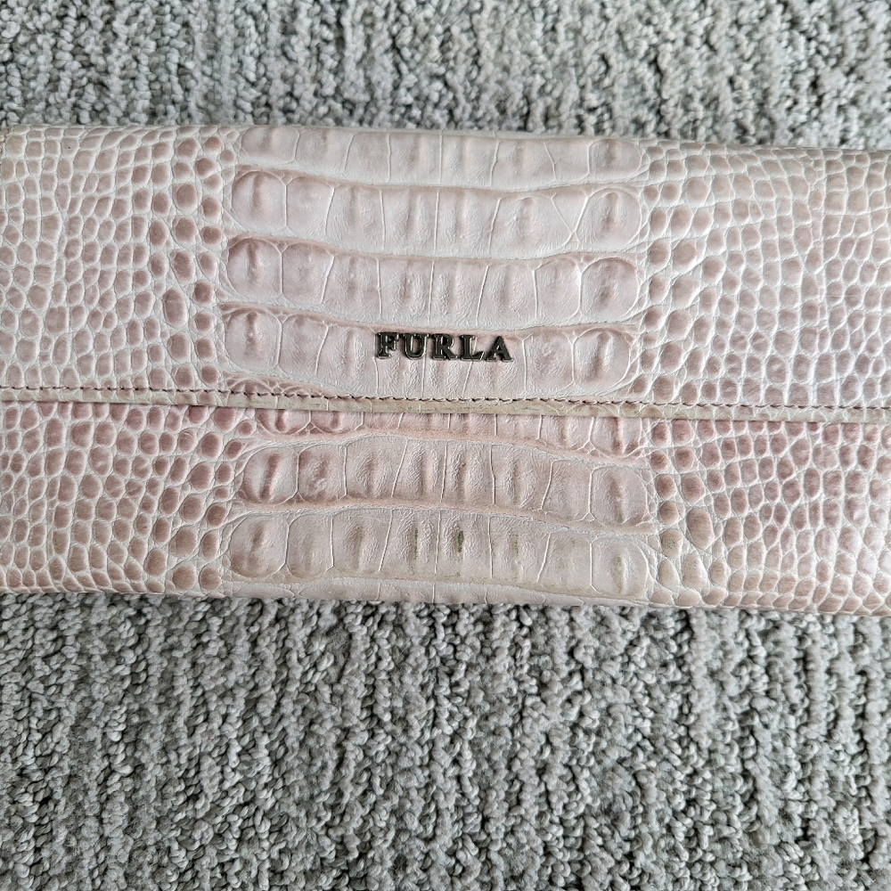 Peeloved Furla Croc Leather Long